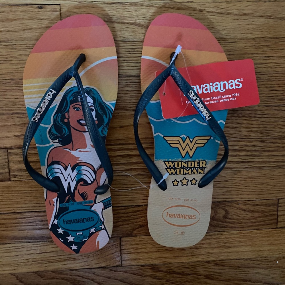 New Havaianas Wonder Woman Flip Flops